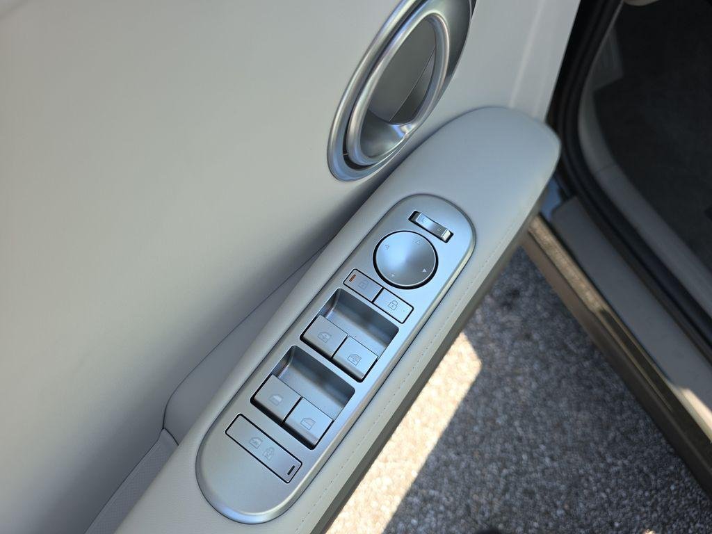 New 2026 Titan Green Hyundai Blue SEL 7P image 16