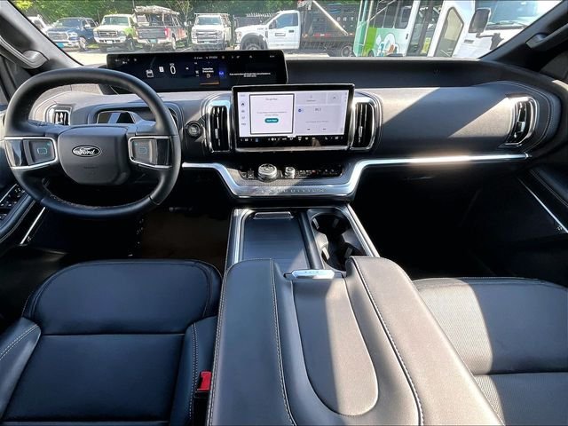 New 2026 White Ford Platinum image 6