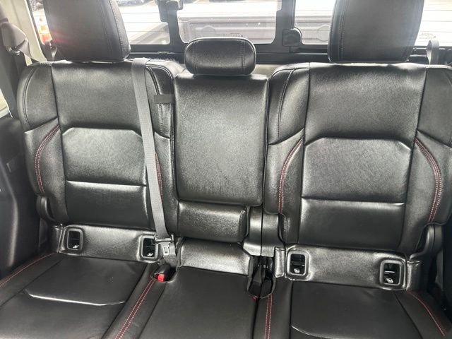 Used 2023 White Jeep Rubicon image 12