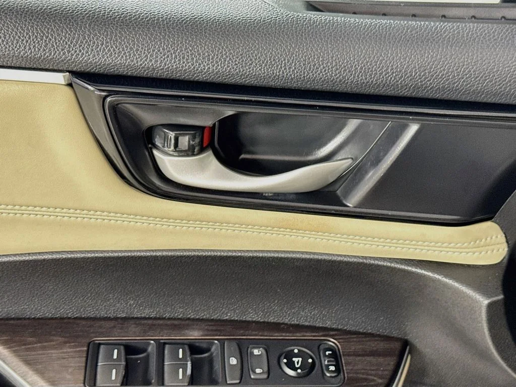 Certified Used 2018 Red Honda Base image 23