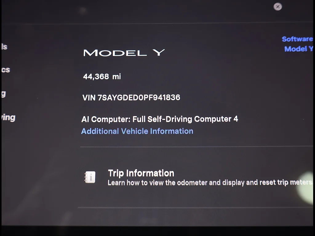 Used 2023 Midnight Silver Metallic Tesla Base image 9