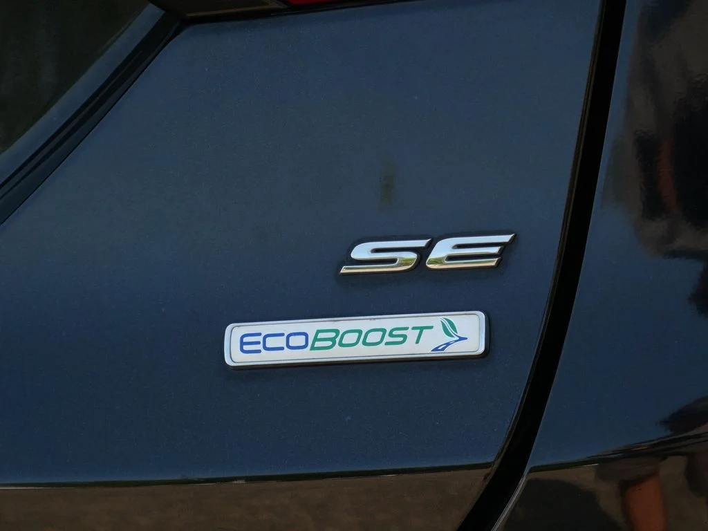 Used 2014 Black Ford SE image 8