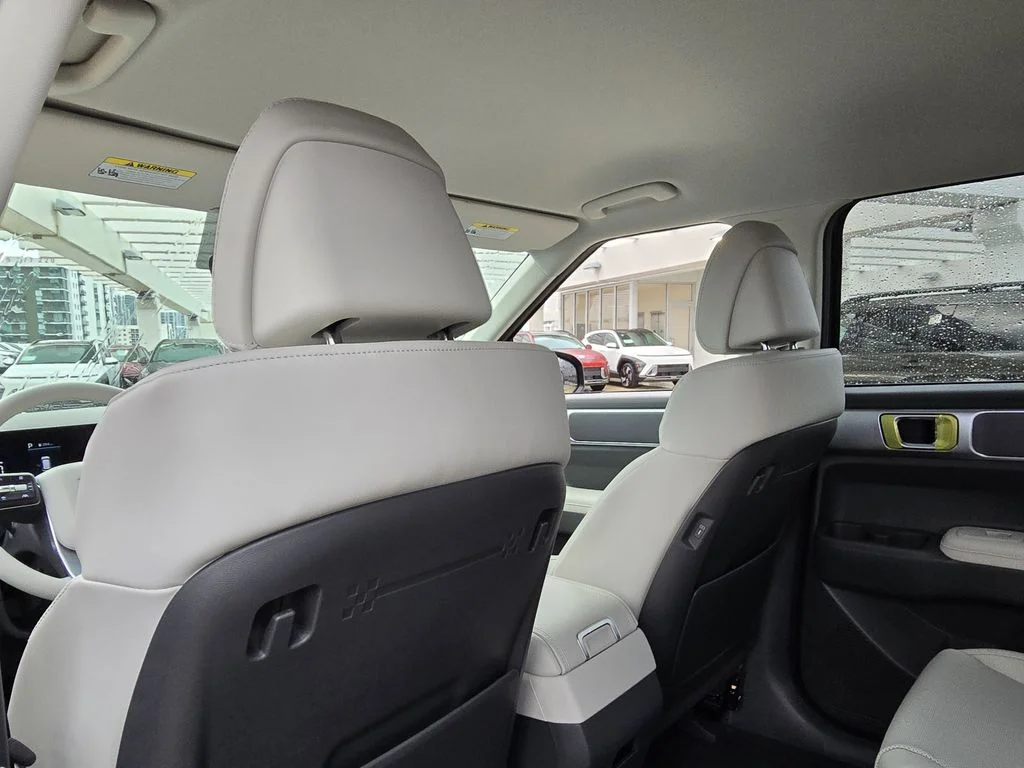 New 2027 Gray Hyundai SEL image 25