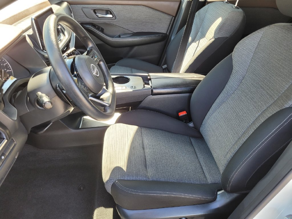 Certified Used 2022 White Nissan SV image 16