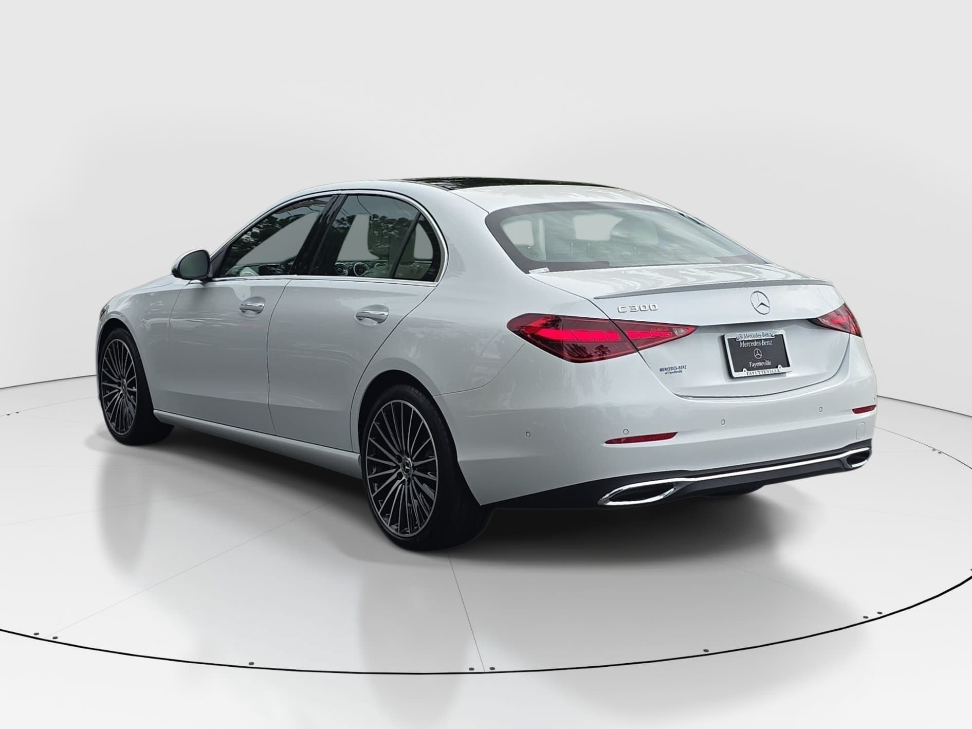 New 2026 MANUFAKTUR Moonlight White Metallic Mercedes-Benz C300 image 7