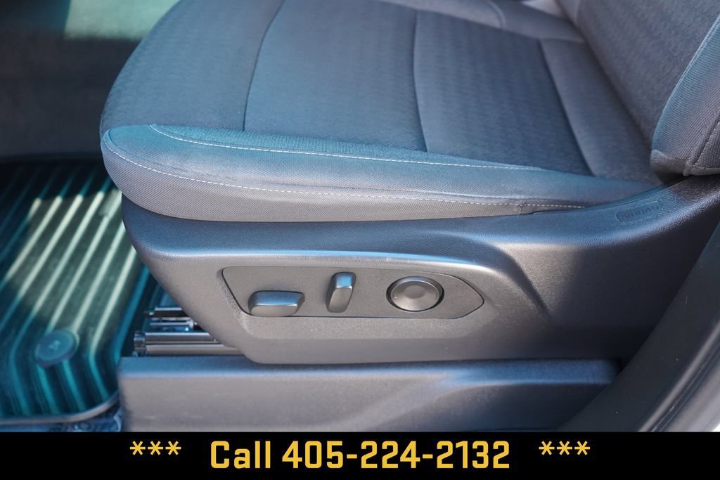 Used 2025 Summit White Chevrolet Custom image 20