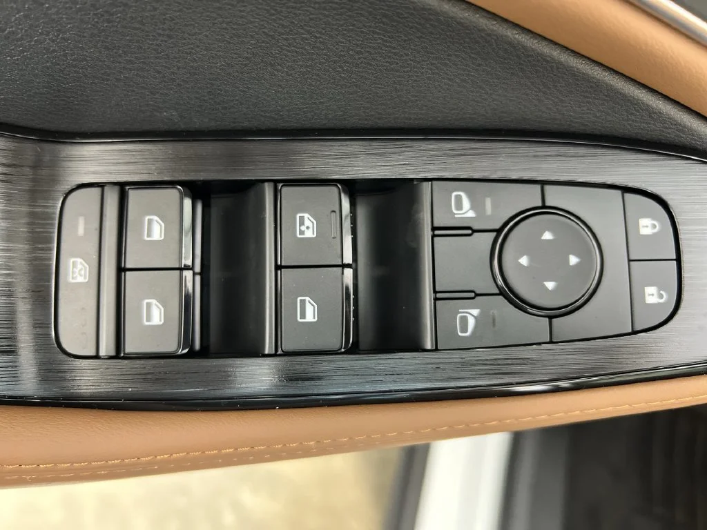 New 2026 Everest White Pearl TriCoat Nissan Platinum image 15
