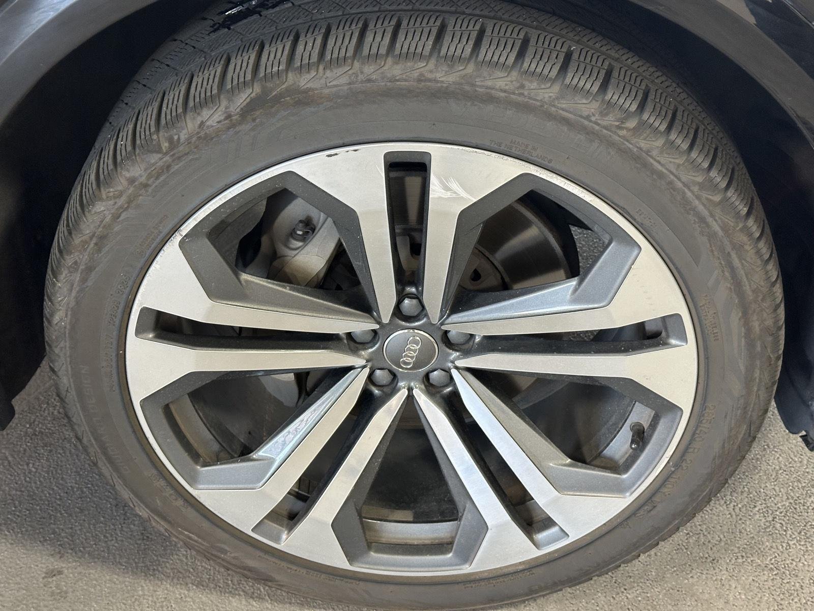 Used 2019 Night Black Audi Prestige image 21