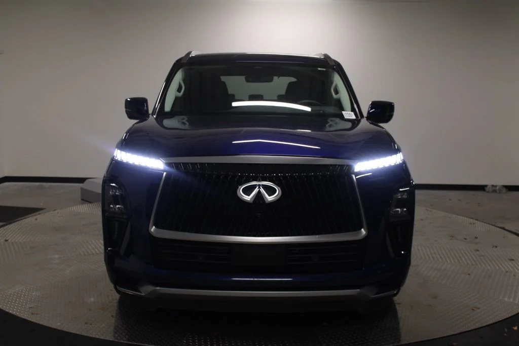 2025 INFINITI QX80 Luxe 4WD - Photo 10