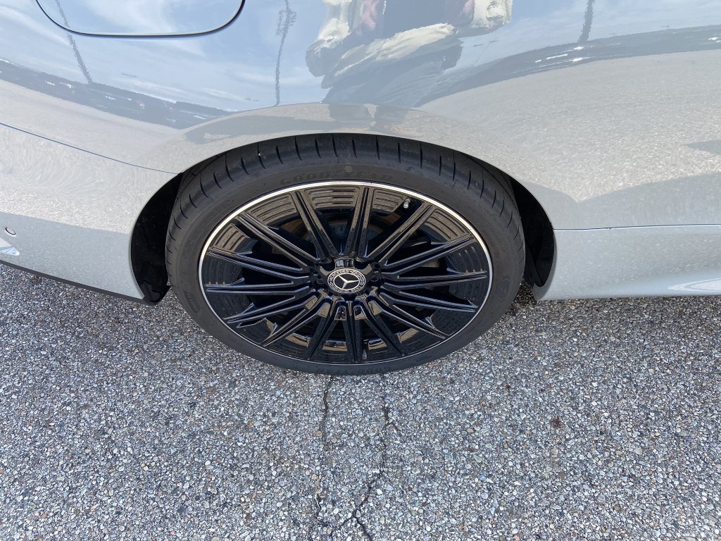 Certified Used 2026 MANUFAKTUR Alpine Grey Mercedes-Benz CLE 300 4MATIC® image 9