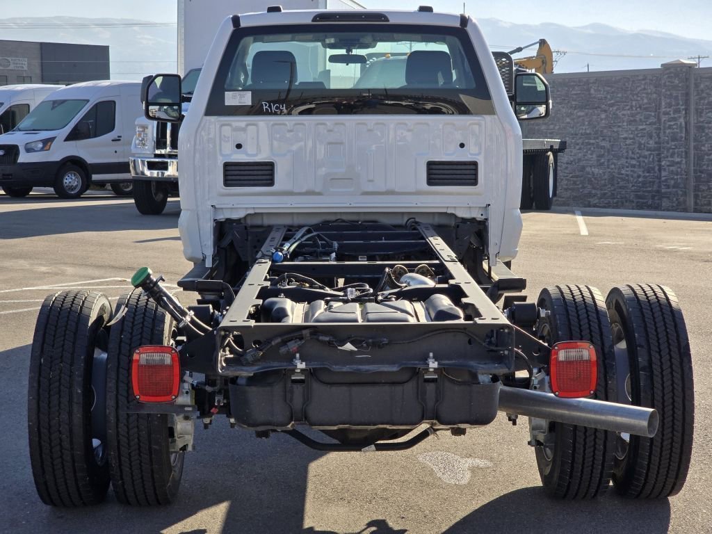2025 Ford F-550 Super Duty Chassis Cab XL - Photo 22