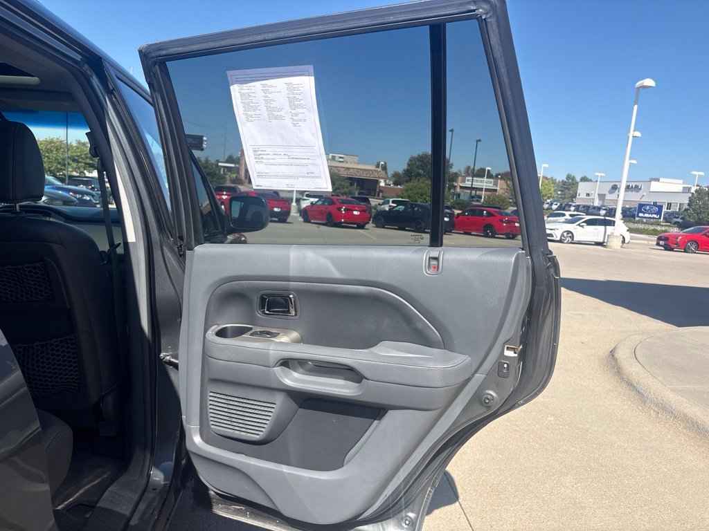 Used 2008 Nimbus Gray Metallic Honda EX-L image 27