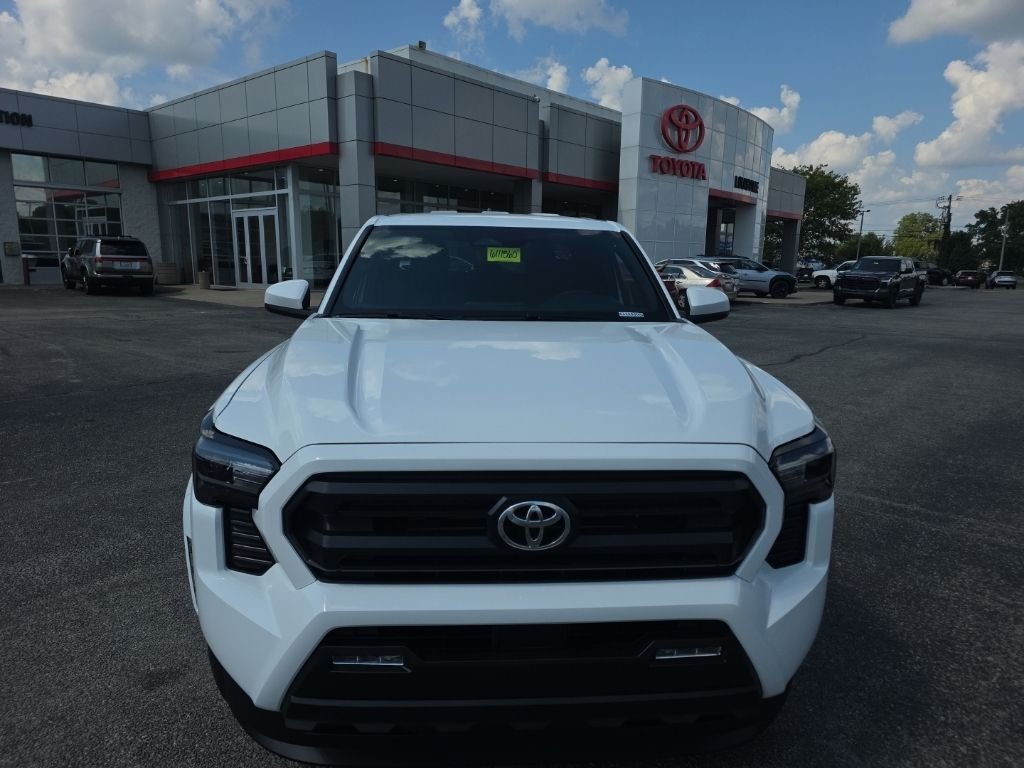 New 2026 Ice Cap Toyota SR5 image 2