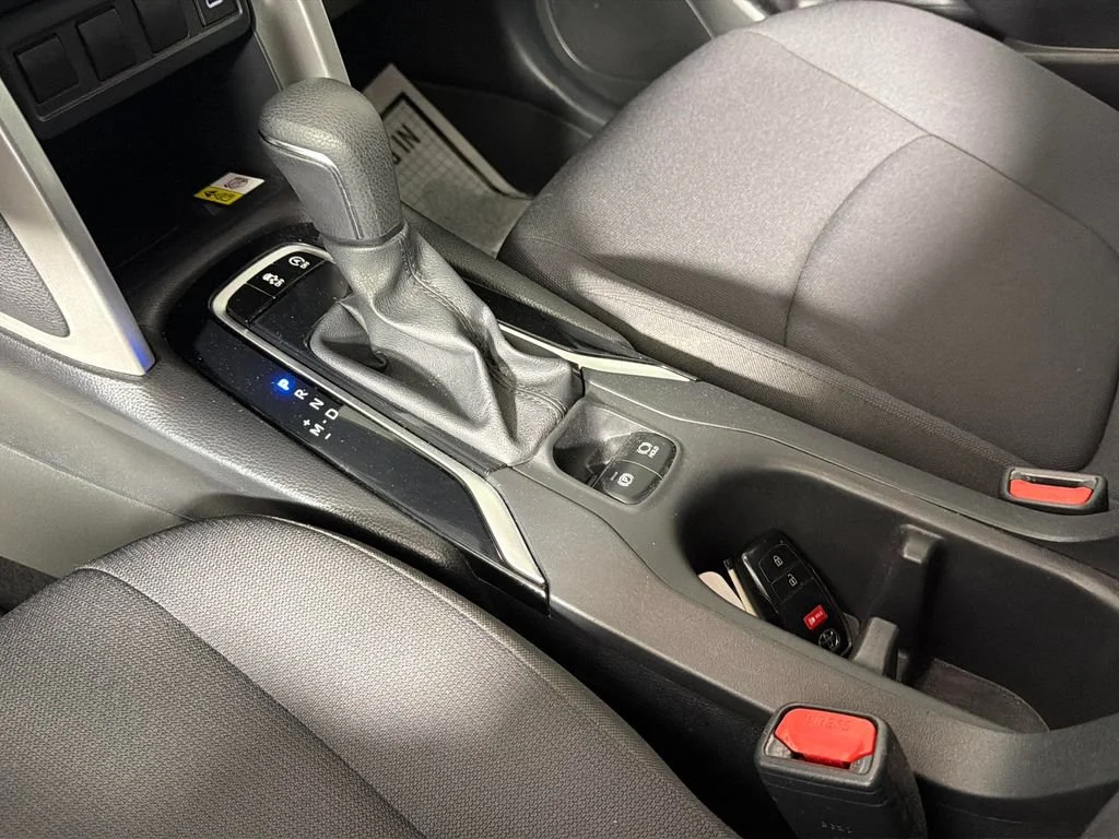 2023 Toyota Corolla Cross LE - Photo 24