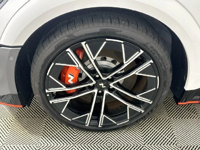 New 2026 White Hyundai Base image 21