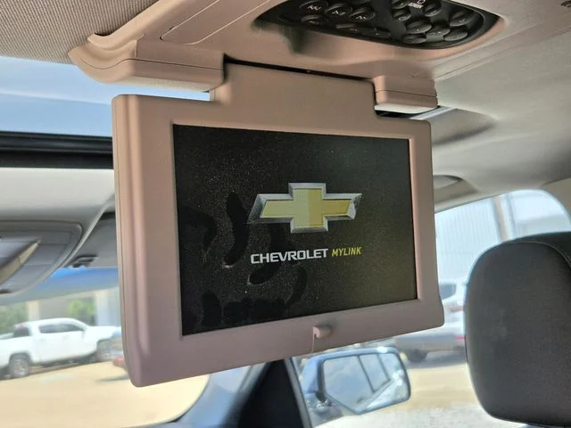Used 2019 Silver Chevrolet Premier image 36