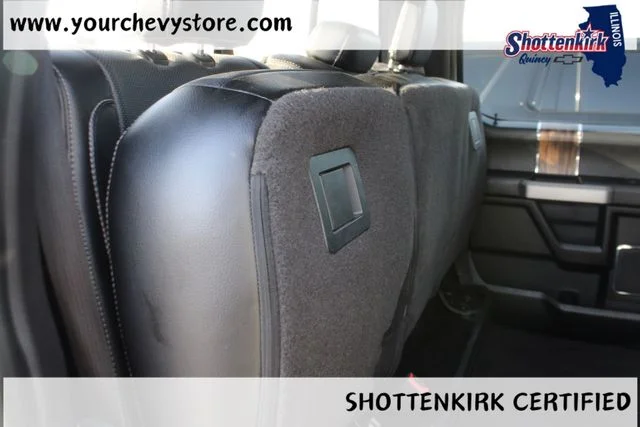 Used 2018 White Ford Lariat image 19