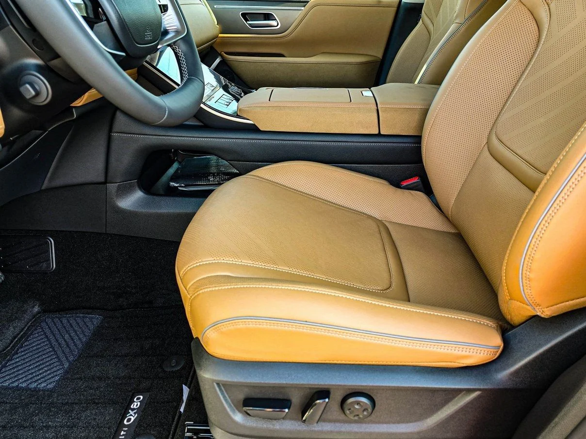 New 2026 RADIANT WHITE INFINITI Luxe 4WD image 14