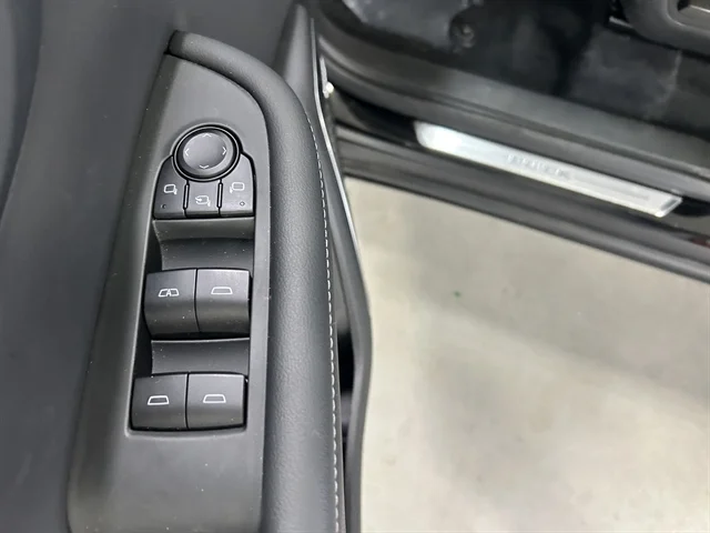 Used 2025 BLACK BUICK Preferred image 24