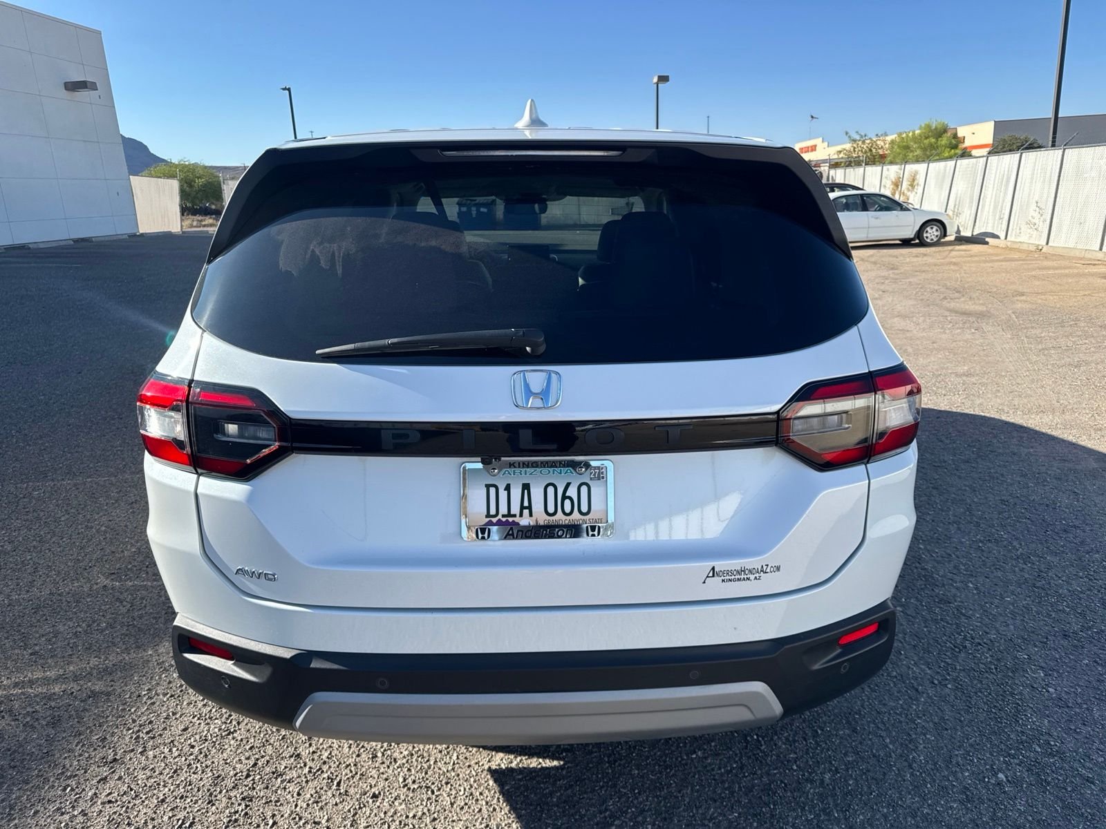 Used 2025 Platinum White Honda EX-L image 5