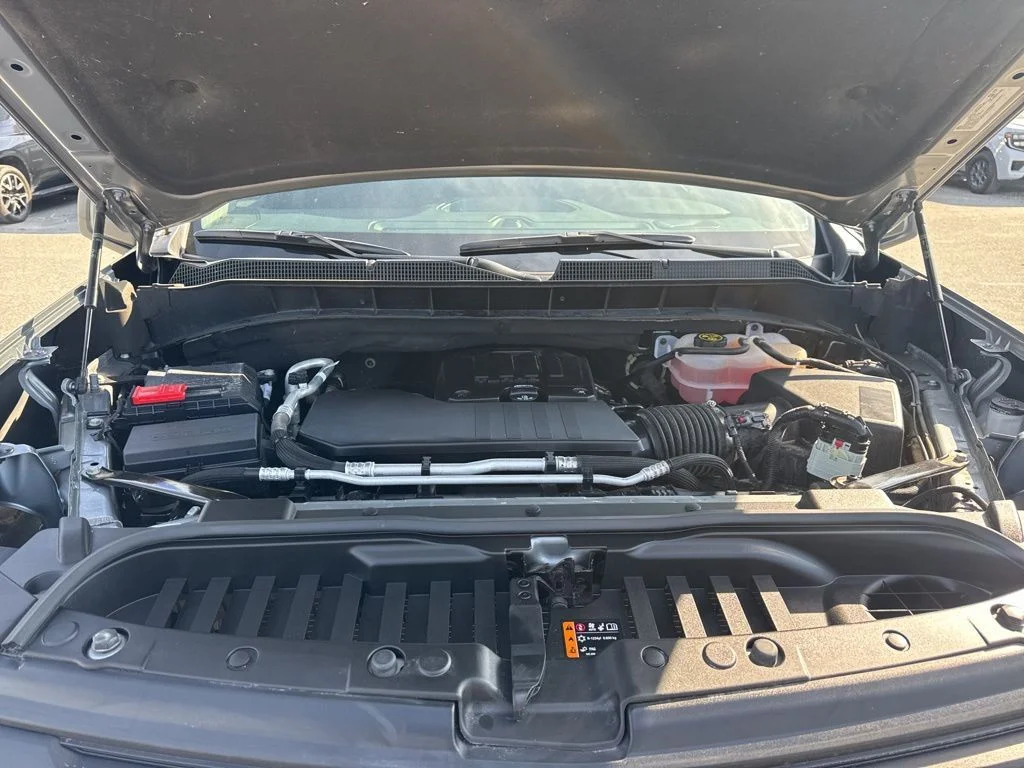 Used 2023 Gray Chevrolet Custom image 32