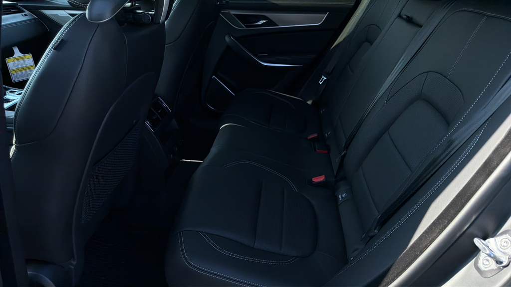 New 2026 Santorini Black Jaguar P250 R-Dynamic S image 17