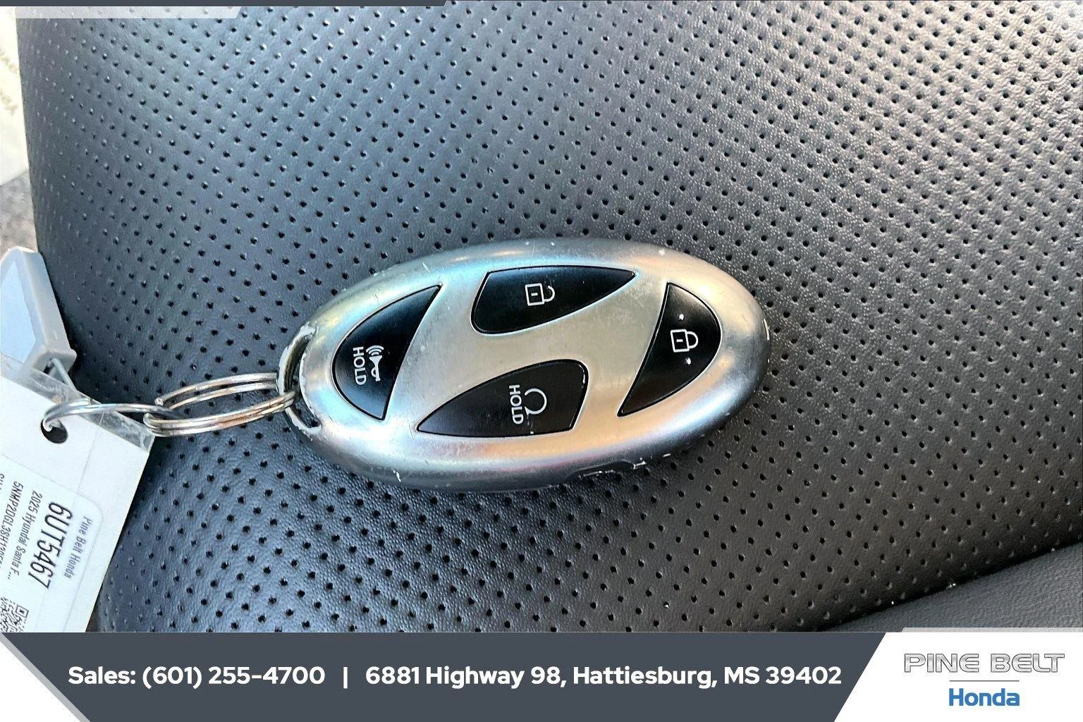 Used 2025 Shimmering Silver Hyundai SEL image 9