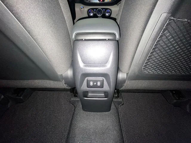 Used 2024 Gray Hyundai SEL image 28
