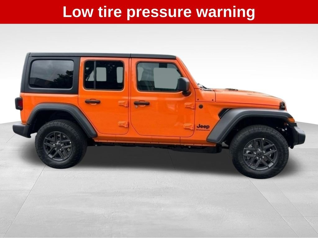 New 2026 Joose Jeep Sport S image 4