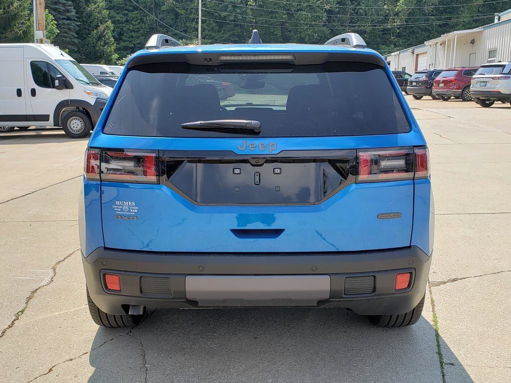 New 2026 Hydro Blue Pearl-Coat Exterior Paint Jeep Overland image 4