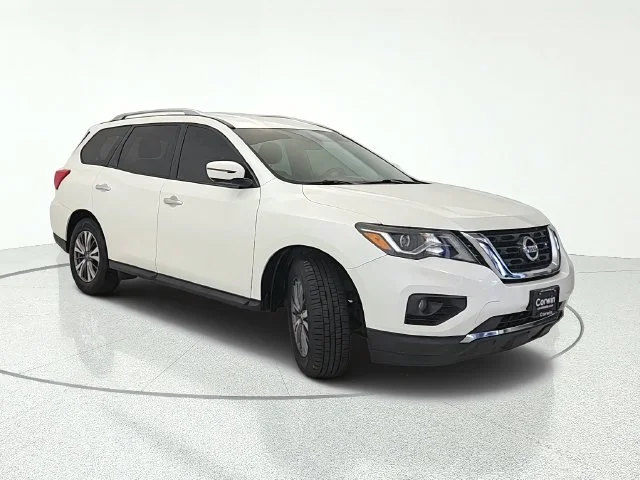 Used 2019 White Nissan SL image 8
