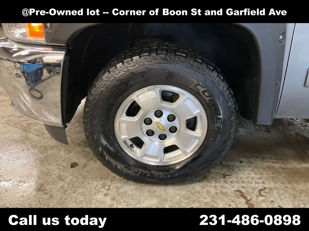 Used 2012 Gray Chevrolet LT image 11