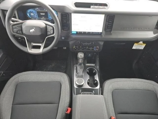 2025 Ford Bronco 4-Door Base - Photo 21