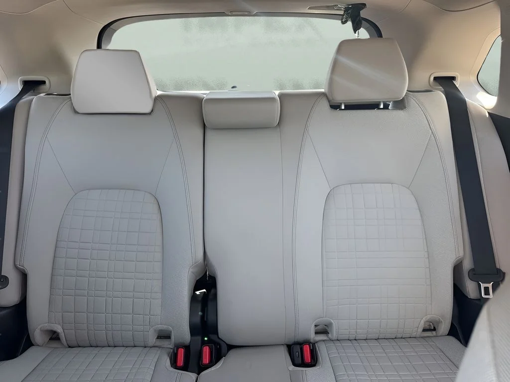 Used 2023 White Honda LX image 11
