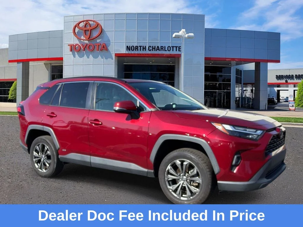 Used 2022 Red Toyota XLE Premium image 1