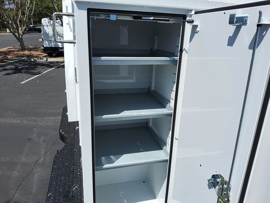 New 2026 Oxford White Ford XL image 26
