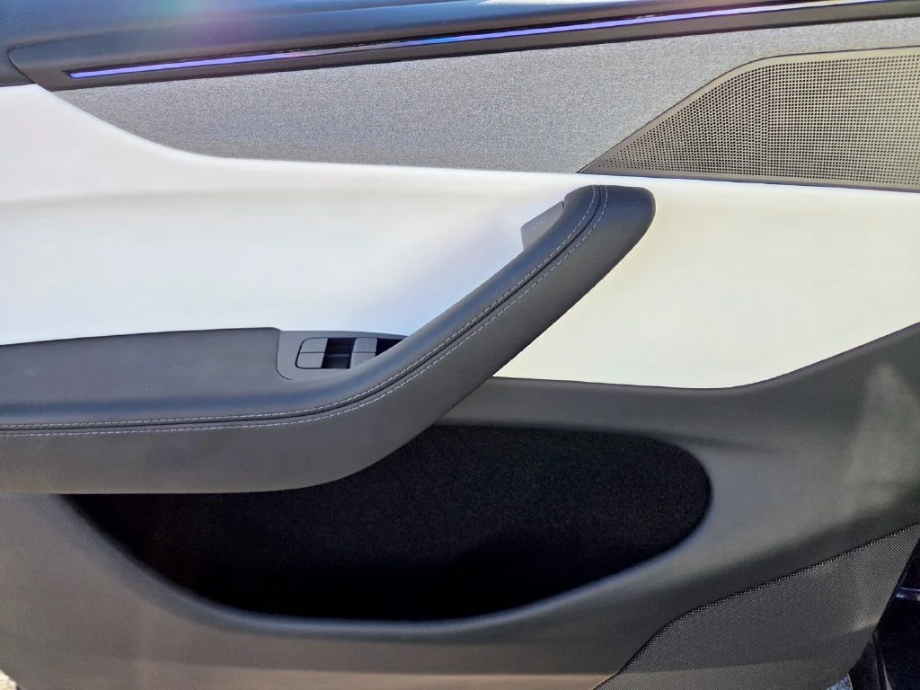 Used 2026  Tesla Long Range image 23