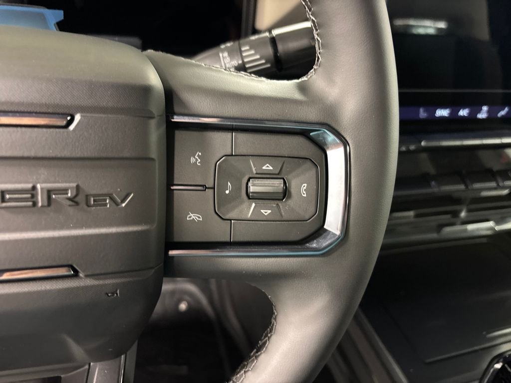 Used 2026 Black GMC 2X image 37