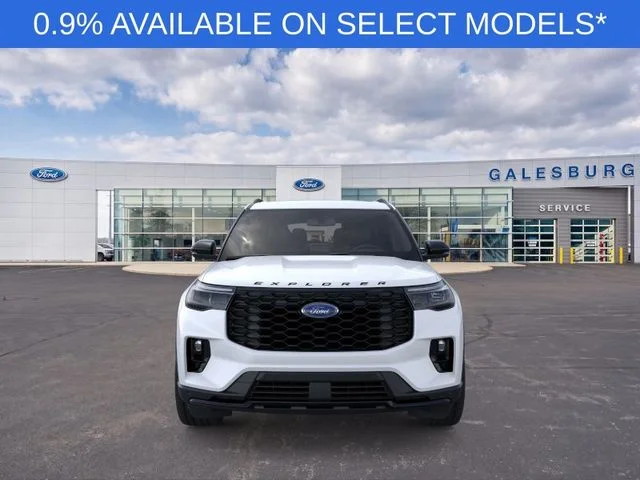 New 2026 Star White Metallic Tri-Coat Ford ST-Line image 6