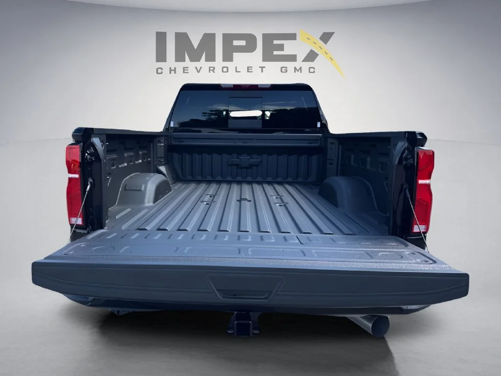 Used 2026 Black Chevrolet High Country image 18