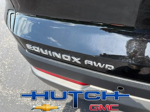 Used 2025 Mosaic Black Metallic Chevrolet LT image 14