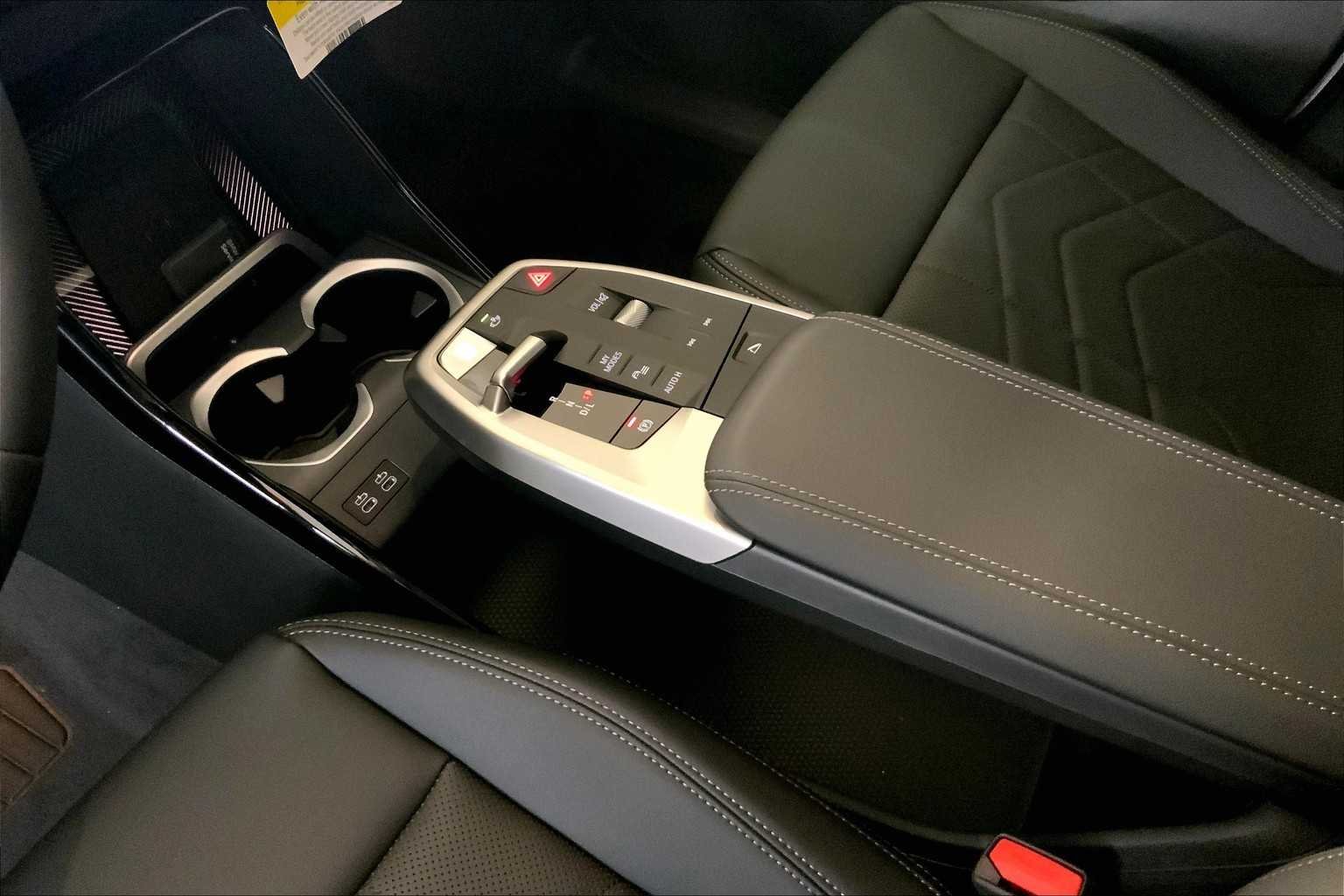 2026 BMW X1 28i - Photo 7