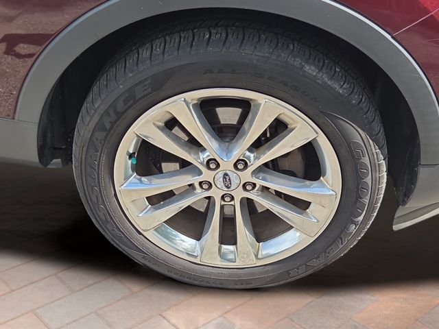 Used 2018 Burgundy Ford XLT image 4