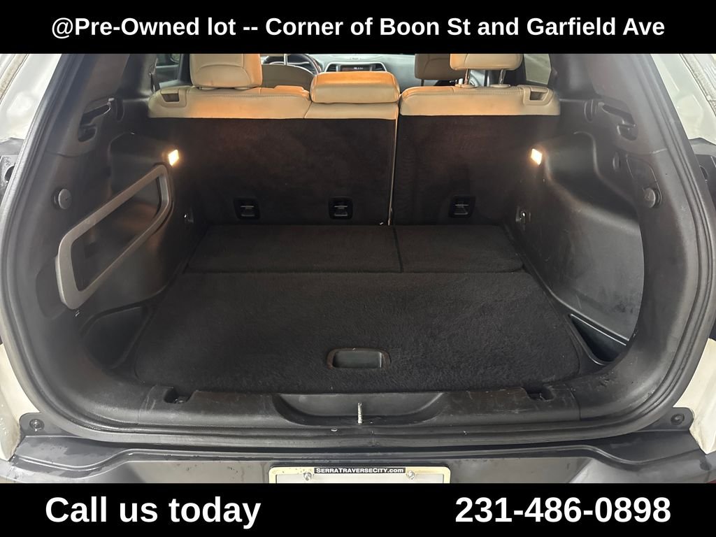 Used 2017 White Jeep Limited image 28