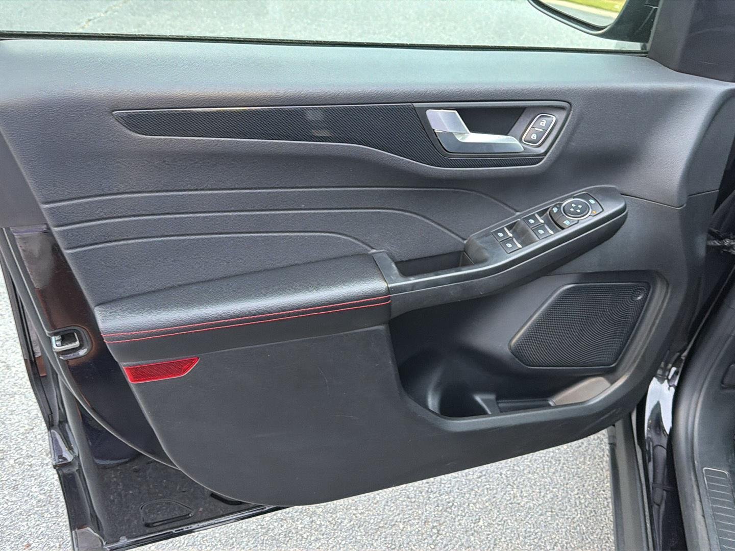 Used 2025 Carbonized Gray Ford ST-Line image 16