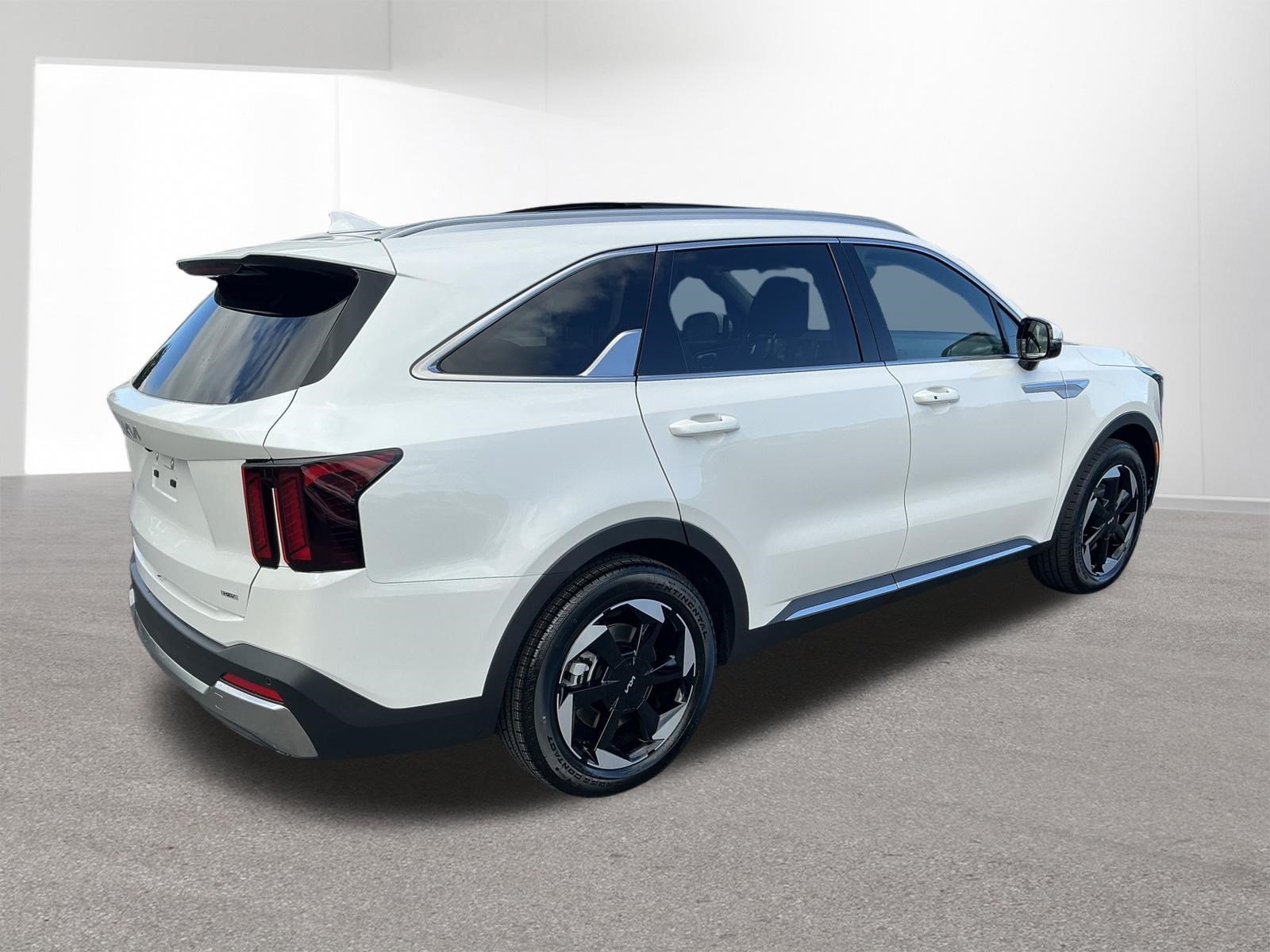 New 2026 Snow White Pearl Kia EX image 3
