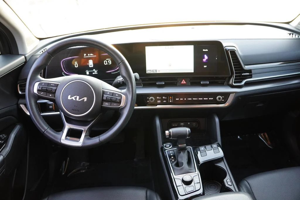 Used 2024 Gravity Gray Kia EX image 18