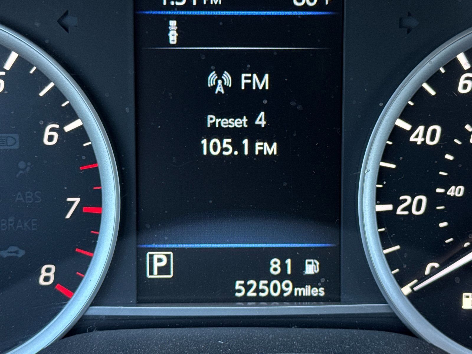 Used 2019 White Nissan S image 22