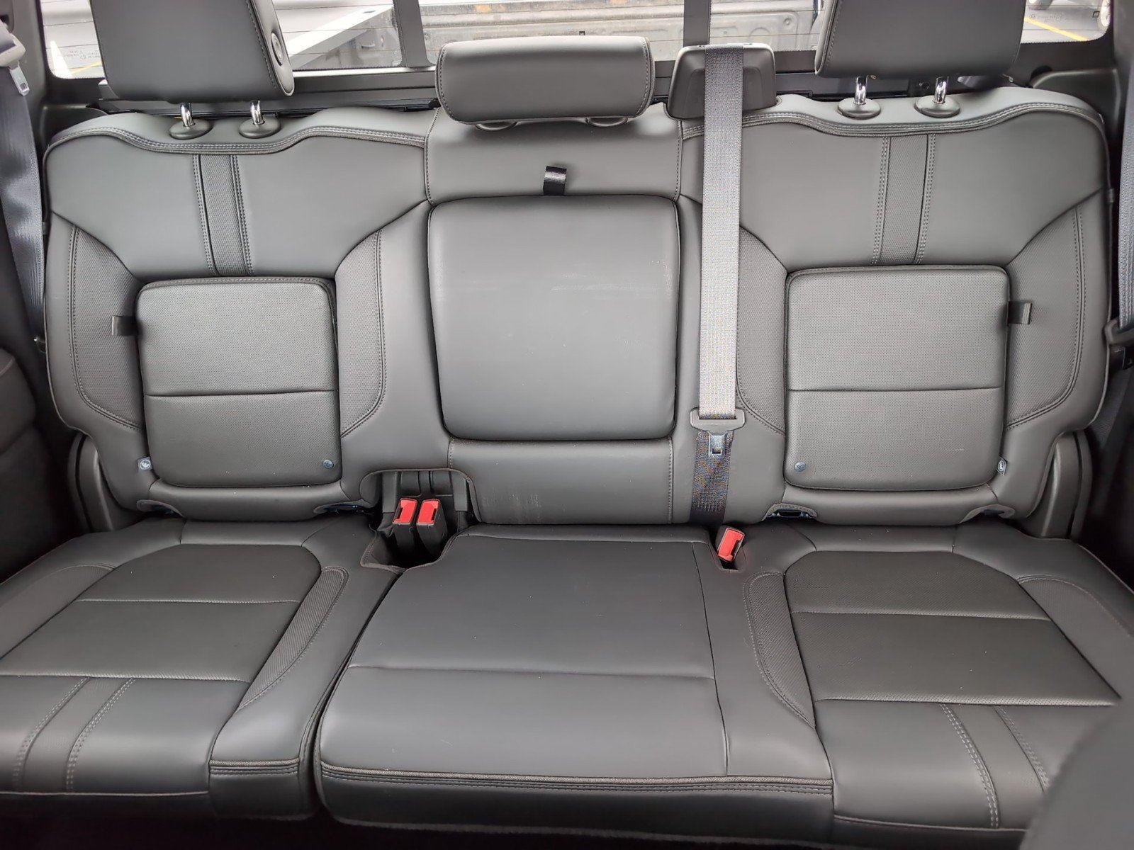 Used 2022 Northsky Blue Metallic Chevrolet High Country image 33