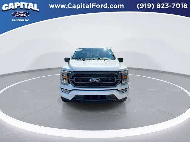 Used 2023 White Ford XLT image 3